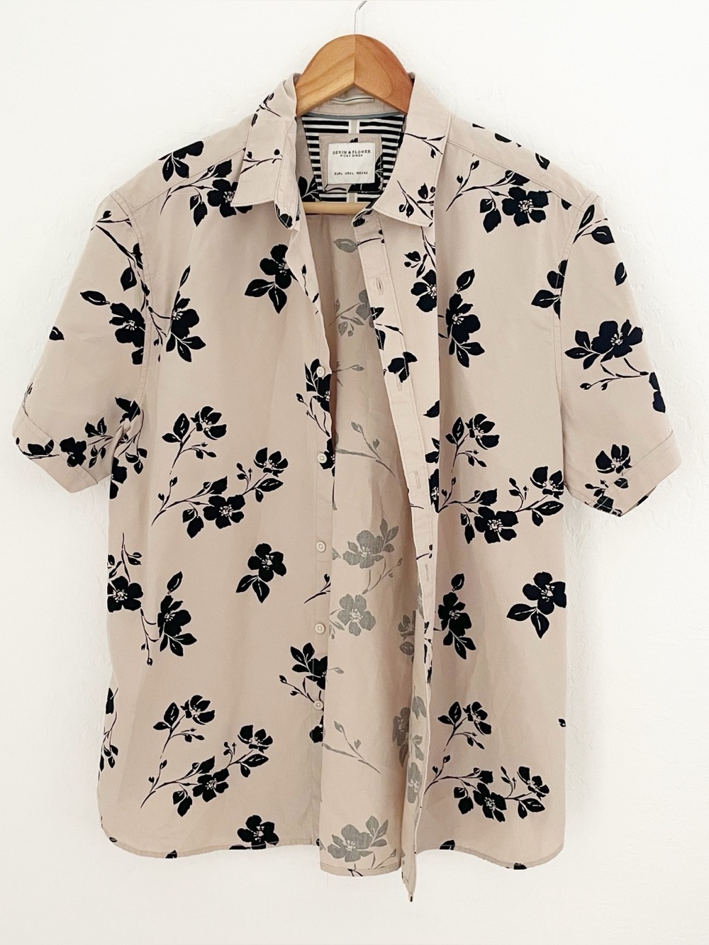 Denim & Flower floral button up shirt size large